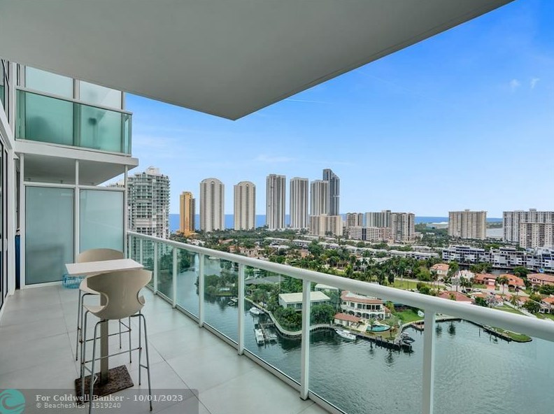 400 Sunny Isles Blvd, Miami FL 33160-4212 exterior