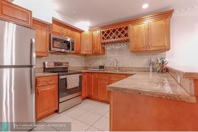 58 N Canterbury Ln, Unit #58, Tamarac, FL 33319 - Photo 1