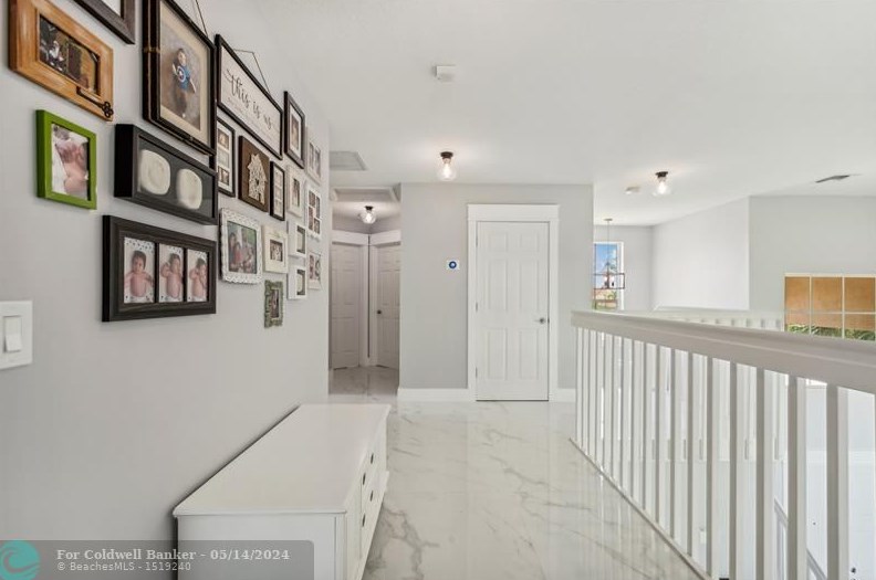 952 191 Ave, Hollywood FL 33029-5373 exterior