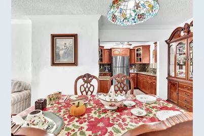 2347 SW 18th St, Miami, FL 33145 - Photo 13