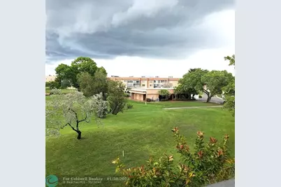 9721  Sunrise Lakes Blvd, Unit #305, Sunrise, FL 33322 - Photo 13