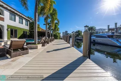 2430  Castilla Isle, Fort Lauderdale, FL 33301 - Photo 51