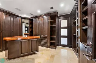 2430 Castilla Isle, Fort Lauderdale, FL 33301 - Photo 25