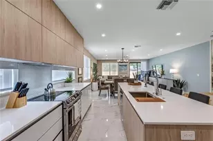 811 SW 10th Terrace, Fort Lauderdale, FL 33315 - Photo 11