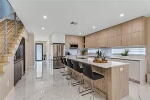 811 SW 10th Terrace, Fort Lauderdale, FL 33315 - Photo 7