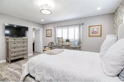 2080 NE 26th St, Lighthouse Point, FL 33064 - Photo 21