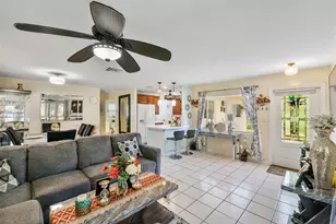 410 SW Natura Ave, Deerfield Beach, FL 33441 - Photo 9