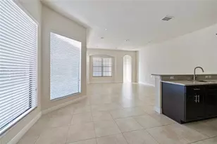 9811 Lakeview Ln, Parkland, FL 33076 - Photo 11