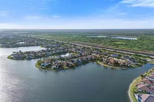 9811 Lakeview Ln, Parkland, FL 33076 - Photo 3