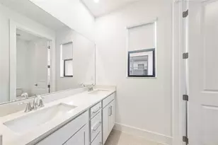 2652 NW 87th Ter, Pembroke Pines, FL 33024 - Photo 17