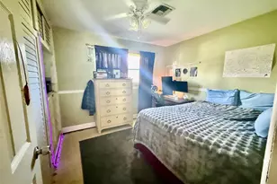 6592 Patricia Dr, West Palm Beach, FL 33413 - Photo 19