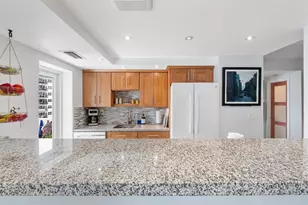 2715 N Ocean Blvd, Fort Lauderdale, FL 33308 - Photo 11