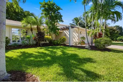 4803  Queen Palm Ln, Tamarac, FL 33319 - Photo 15