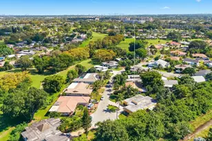 4803 Queen Palm Ln, Tamarac, FL 33319 - Photo 41