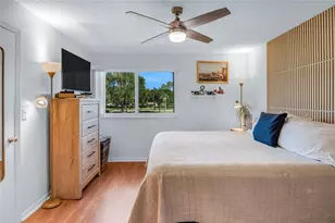 731 Vista Isles Dr, Plantation, FL 33325 - Photo 9