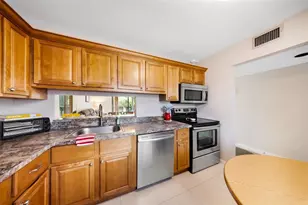 5250 Las Verdes Cir, Delray Beach, FL 33484 - Photo 7