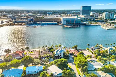 2100  Manatee Dr, Fort Lauderdale, FL 33316 - Photo 51