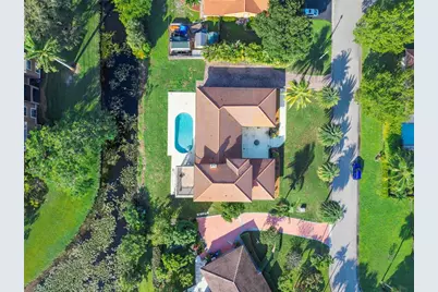 9030 NW 32nd St, Coral Springs, FL 33065 - Photo 7