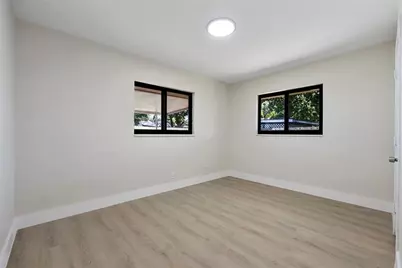 617 NE 38th St, Oakland Park, FL 33334 - Photo 15