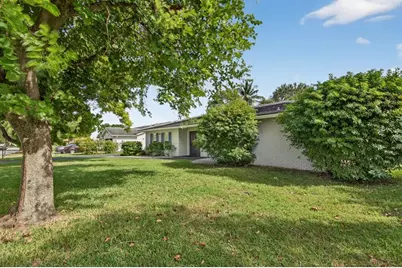 2421 NW 114th Ave, Coral Springs, FL 33065 - Photo 5