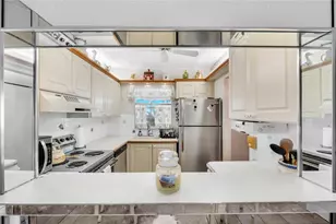 2998 Sunrise Lks Dr Unit, Sunrise, FL 33322 - Photo 3