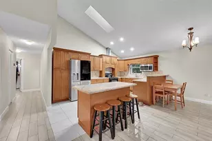 9941 NW 45th St, Sunrise, FL 33351 - Photo 5