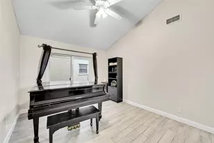 9941 NW 45th St, Sunrise, FL 33351 - Photo 17