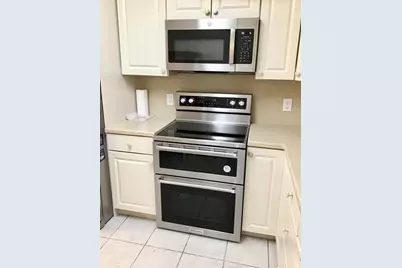 1004  Newcastle A, Unit #1004, Boca Raton, FL 33434 - Photo 11