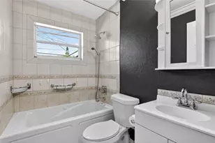 111 SE 14th Pl, Deerfield Beach, FL 33441 - Photo 21