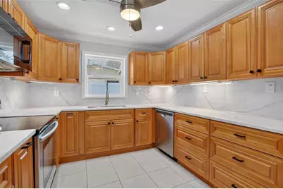 111 SE 14th Pl, Deerfield Beach, FL 33441 - Photo 5