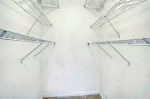 663 Vista Isles Dr, Sunrise, FL 33325 - Photo 9