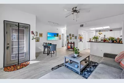 2015 SE 10th Ave, Unit #101, Fort Lauderdale, FL 33316 - Photo 5