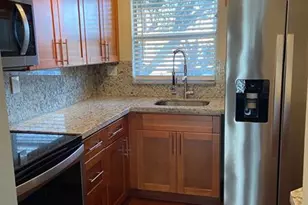 9370 Sunrise Lakes Blvd, Sunrise, FL 33322 - Photo 7