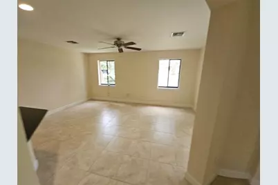 6185  Laurel Ln, Unit #B, Tamarac, FL 33319 - Photo 5