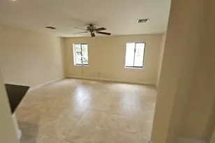 6185 Laurel Ln, Tamarac, FL 33319 - Photo 5