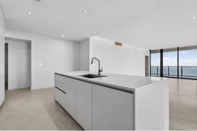 700 NE 24th St, Unit #2207, Miami, FL 33137 - Photo 9
