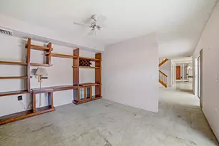 9101 SW 19th Pl, Davie, FL 33324 - Photo 17