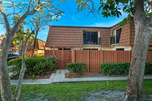 9101 SW 19th Pl, Davie, FL 33324 - Photo 1