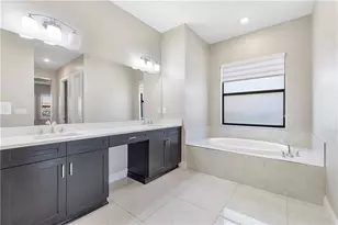 11835 S Baypoint Cir, Parkland, FL 33076 - Photo 27