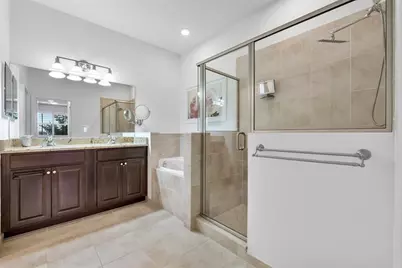 9585  Town Parc Cir N, Parkland, FL 33076 - Photo 15