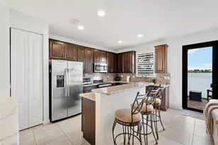 9585 Town Parc Cir N, Parkland, FL 33076 - Photo 7