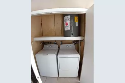 1030 NW 53rd St, Deerfield Beach, FL 33064 - Photo 17