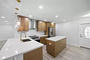 5710 NE 2nd Terrace, Fort Lauderdale, FL 33334 - Photo 3