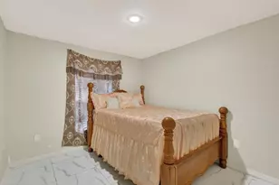 7490 Penny Ln, Fort Pierce, FL 34951 - Photo 23