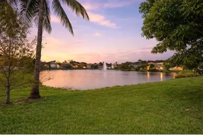 6911  Sea Daisy Dr, Lake Worth, FL 33462 - Photo 3