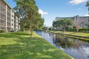 2230 N Cypress Bend Dr, Pompano Beach, FL 33069 - Photo 39