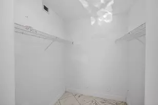 2230 N Cypress Bend Dr, Pompano Beach, FL 33069 - Photo 23