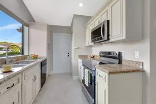 3180 NW 13th St, Delray Beach, FL 33445 - Photo 9