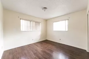 5870 NW 16th Pl, Sunrise, FL 33313 - Photo 5