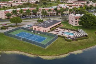 9700 Sunrise Lakes Blvd, Sunrise, FL 33322 - Photo 19